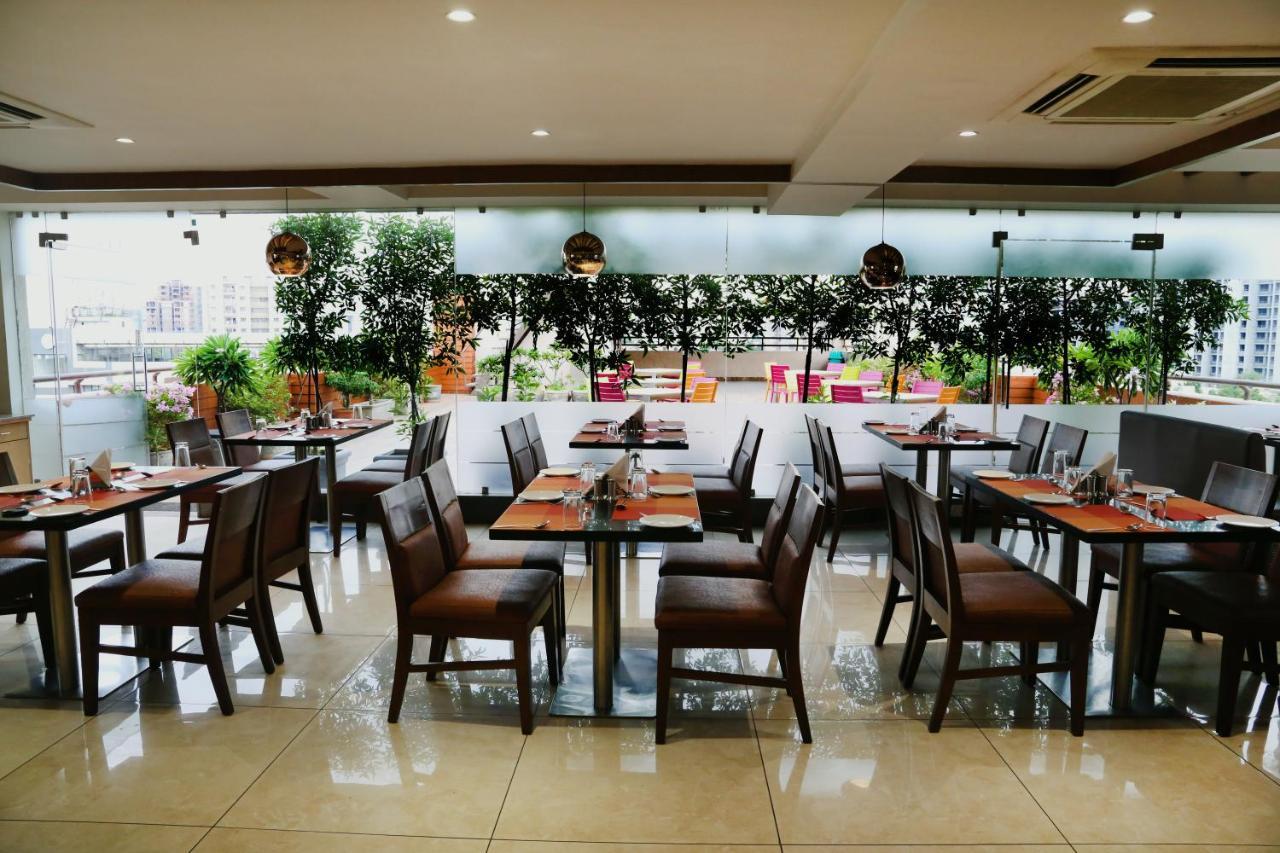 Hotel The Park Residency Ahmadabad Zewnętrze zdjęcie
